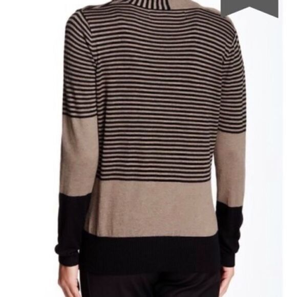 Max Studio strip/block cross over/wrap front cardigan sweater women M - Picture 3 of 13